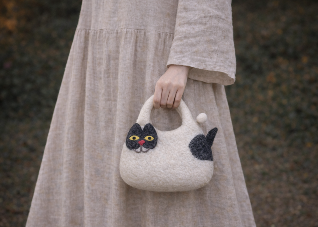 Himalayan Happy Meow Wool Felt Bag