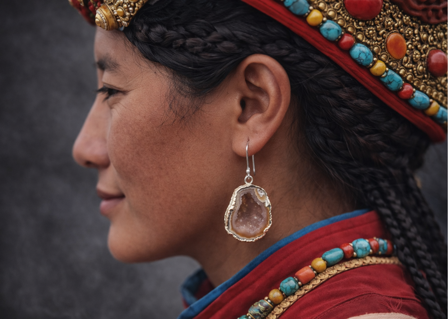 Gentle Flow · Tibetan Silver Crystal Geode Earrings