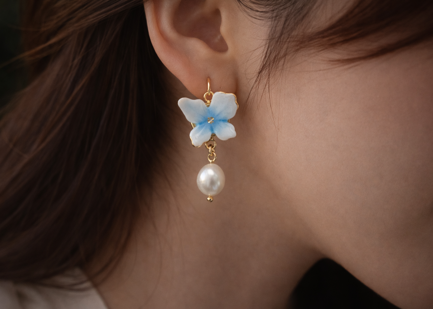 Mist Blossom Ceramic Pearl Earrings